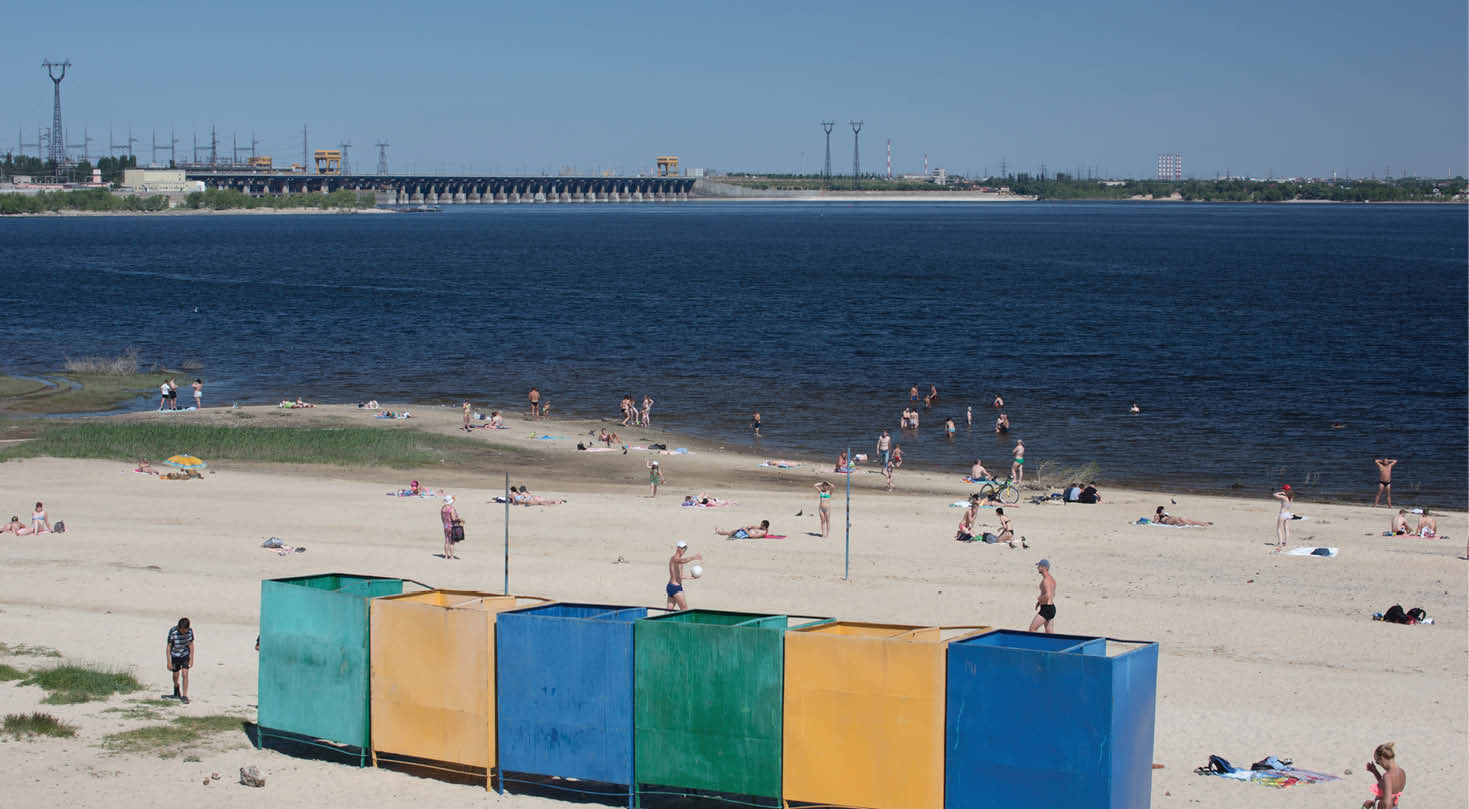 Swimming downstream from the Volgograd Hydroelectric Station.