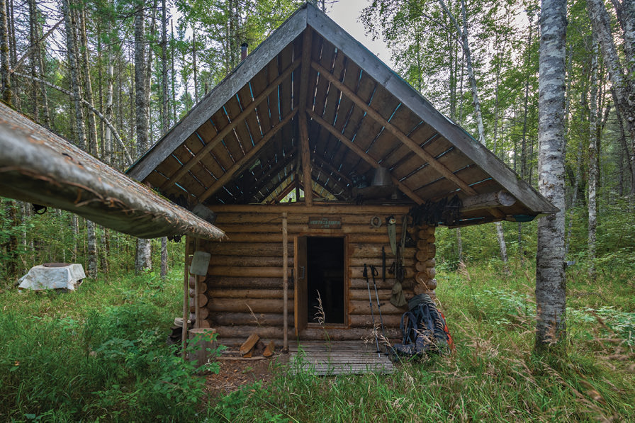 The hunter’s cabin on the banks of the Katen River.