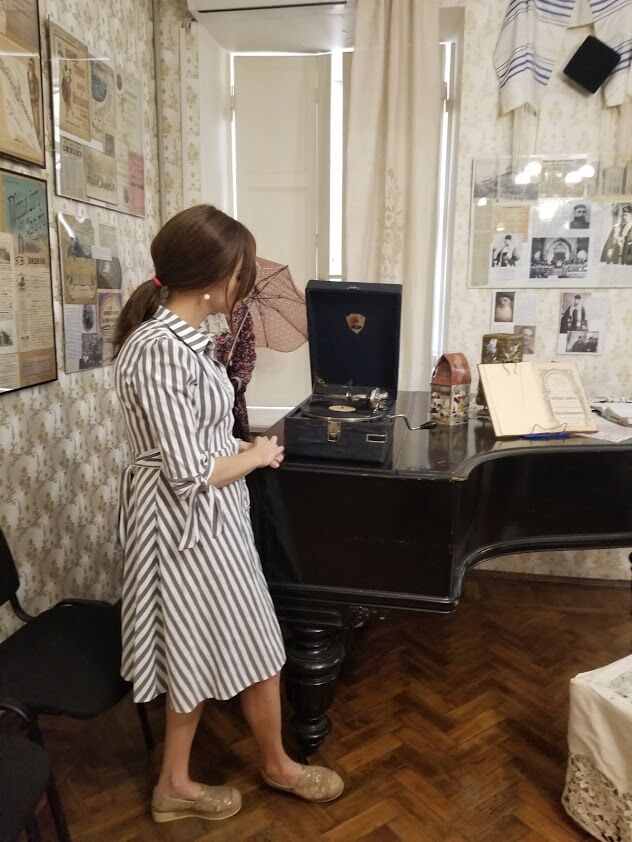 Guide at the Jewish Museum