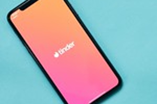 Tinder Breaks Up with Belarus