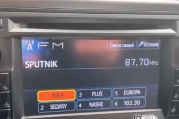 Ukrainians Hack the Airwaves