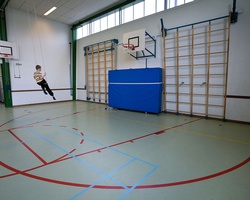 Gym Teacher's Charity a Slam Dunk