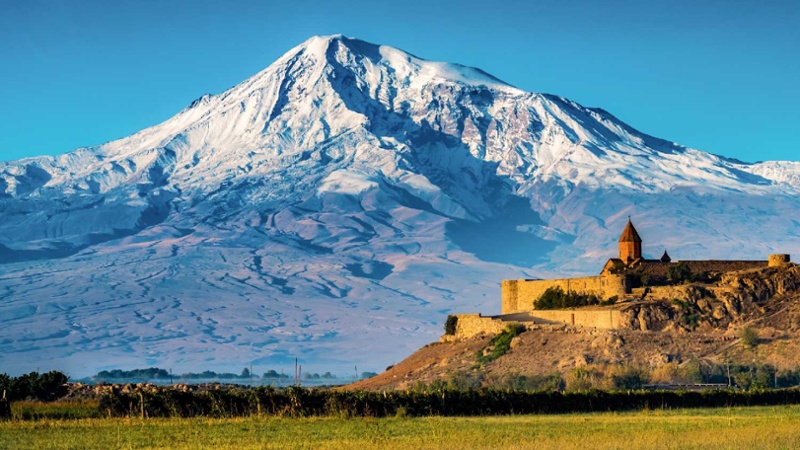 Kremlin Threatens Armenia