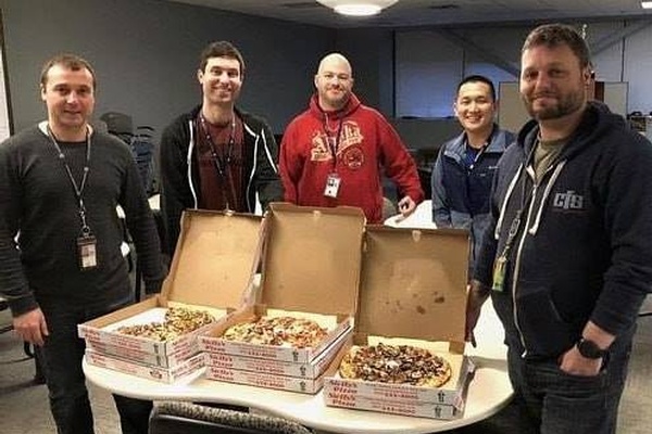 Art Theft Made Easy and Pizza vs. the New Cold War