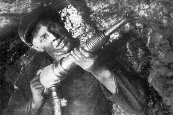 Did Stakhanov Act Alone?