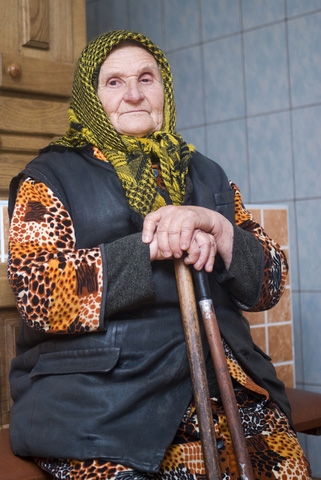 6 Things Russian Babushkas Disapprove Of