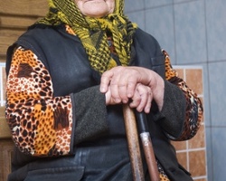 6 Things Russian Babushkas Disapprove Of