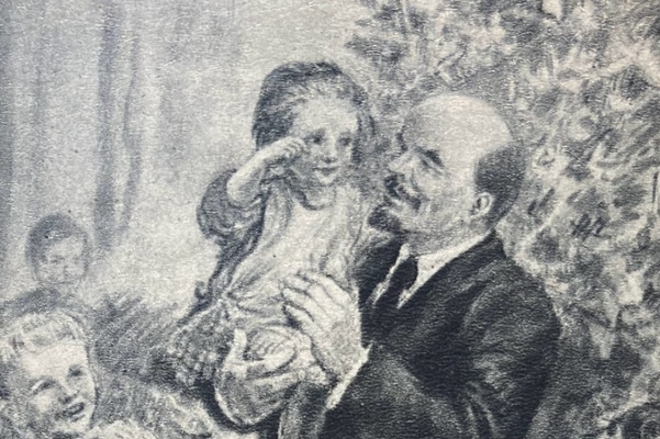 Lenin Claus Is Coming to Town