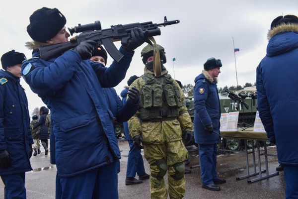 Guns from Front Flood Courts