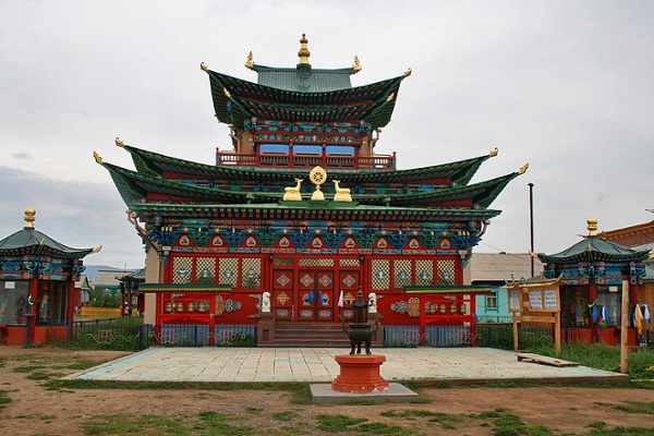Buddhists Build Military Temple